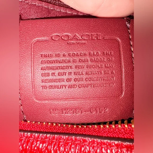 🍒 COACH Pennie Shoulder Bag - Crossbody in Red Pebble Leather - C6152 - Picture 2 of 16